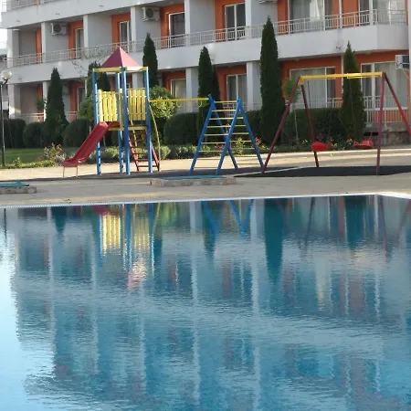 Apartment студия несебър форт клуб Slantschew brjag